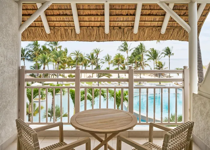 Lux* Belle Mare Resort & Villas