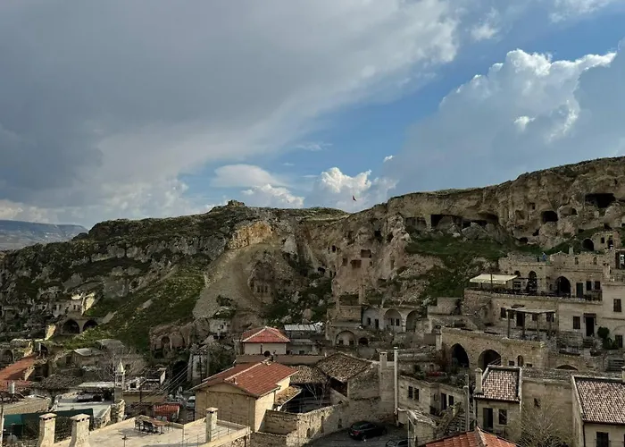 Solem Cave Suites