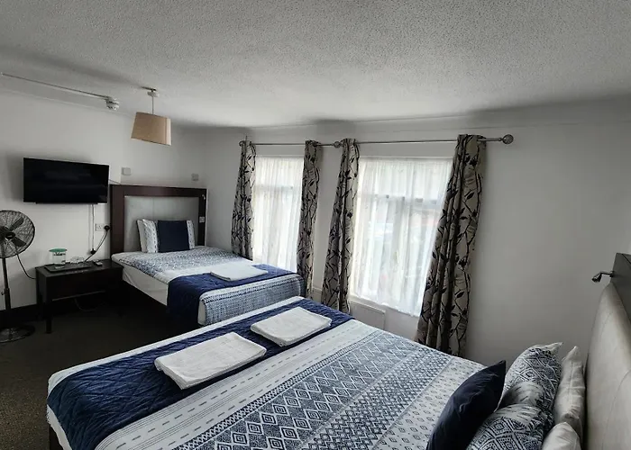 Gatwick Castle B&B