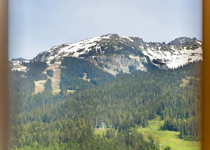 Cascade Lodge