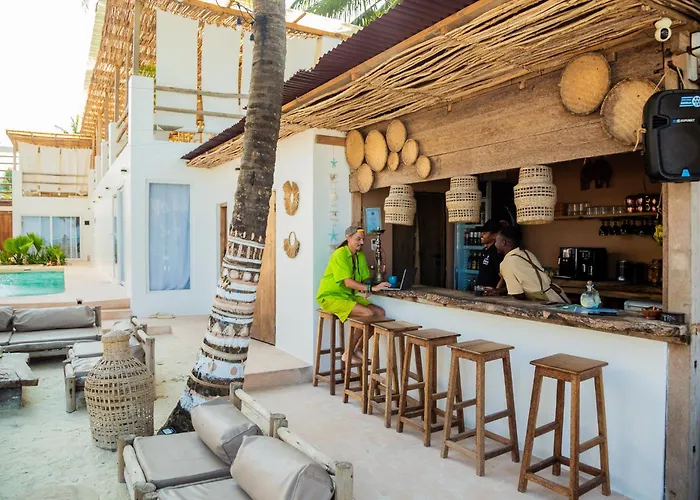 Boho Boutique - Beachfront, Adults Only, Private Pool