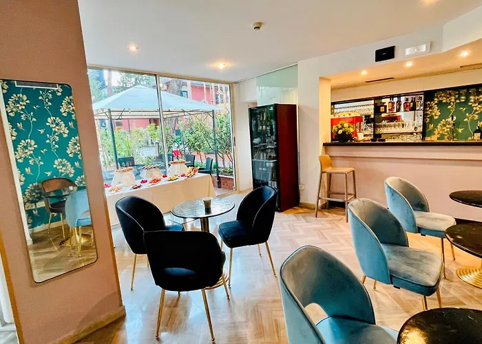 Aura Living Hotel