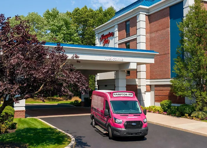 Hampton Inn Hartford Airport