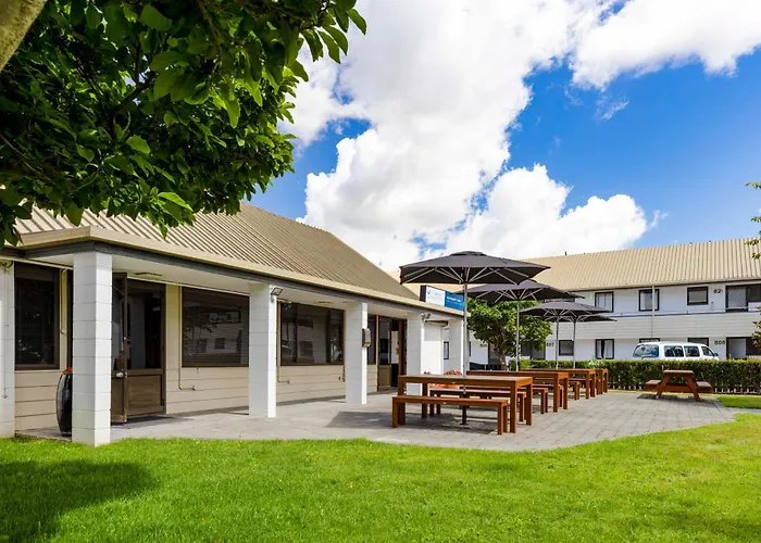 Airport Gateway Hotel