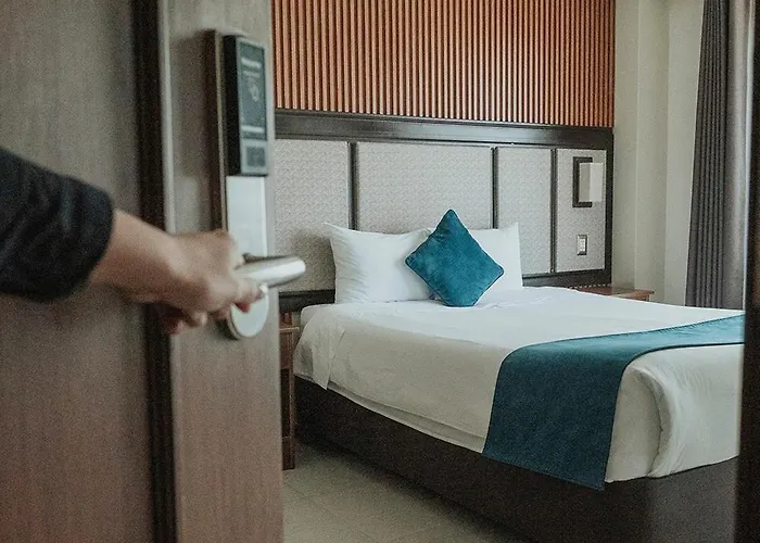 Hotel D'Carlo Class