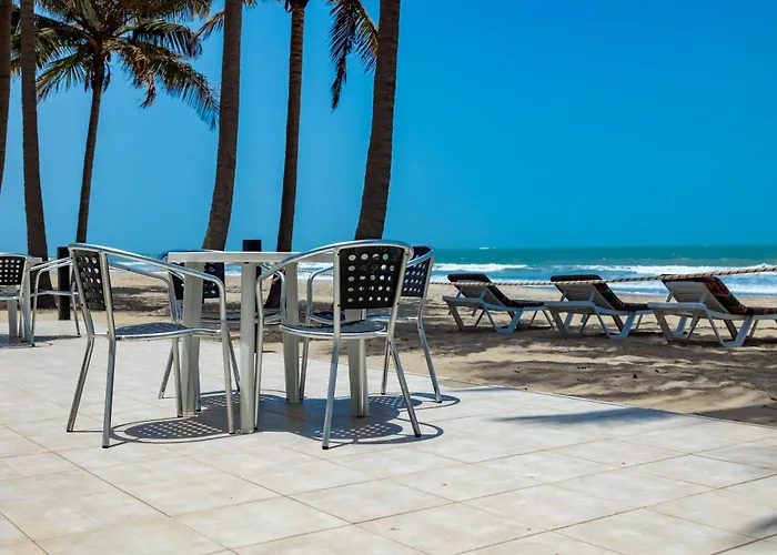 Bungalow Beach Hotel