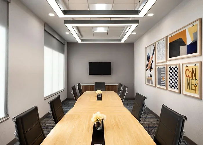 Holiday Inn Express Richmond By Ihg