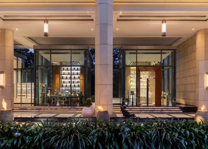 Ritz-Carlton,
