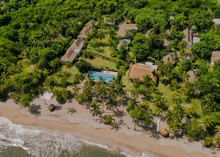 Huku Beach Hostel