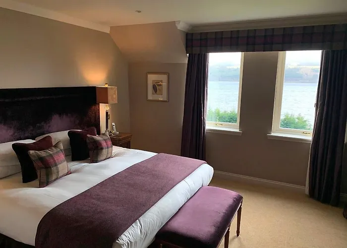 Loch Ness Lodge