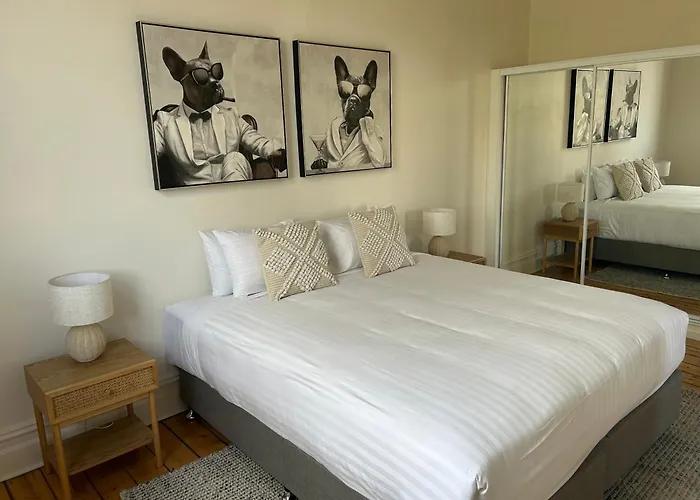 Ark Apartments