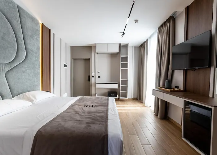 Bolt Boutique Hotel Lezhe