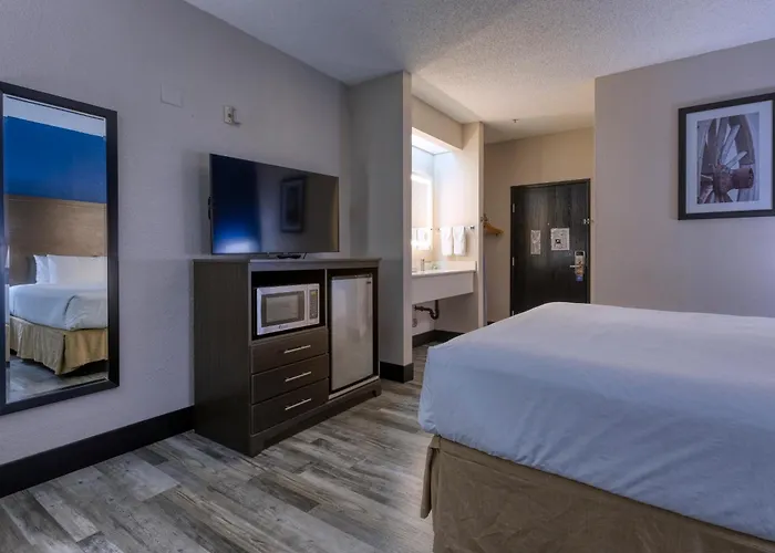 Baymont By Wyndham Casa Grande Hotel