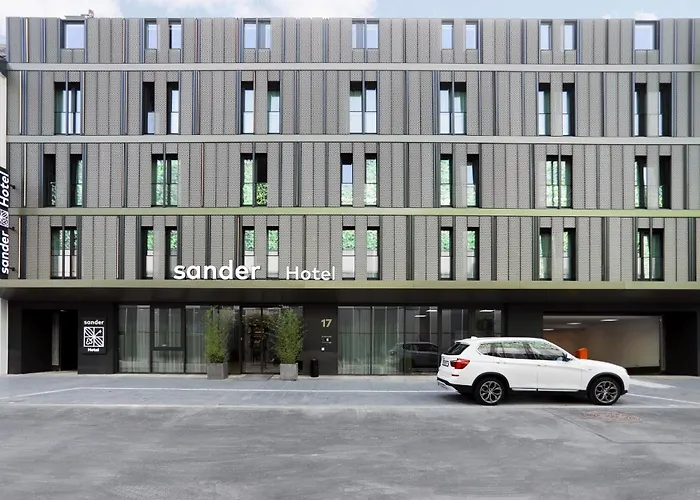 Sander Hotel
