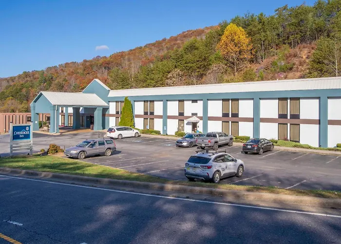 Clarion Point Cherokee