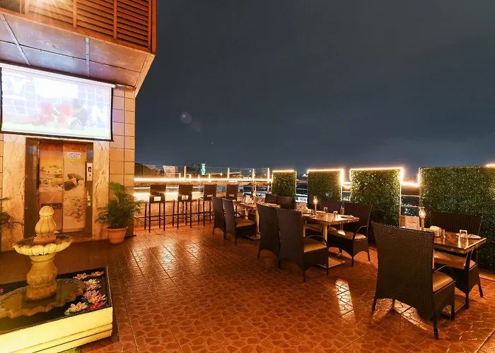 Hotel Roopa