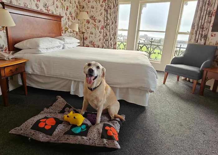 Duke Of Cornwall Hotel