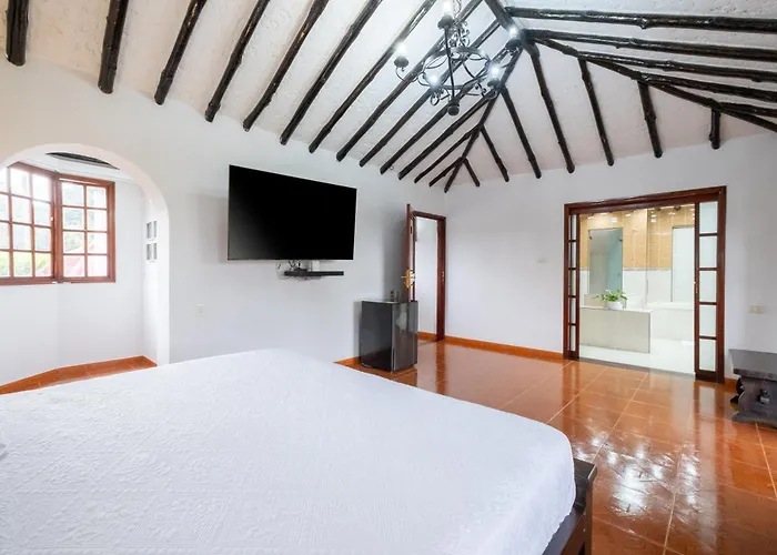 Hotel Chalet El Castillo