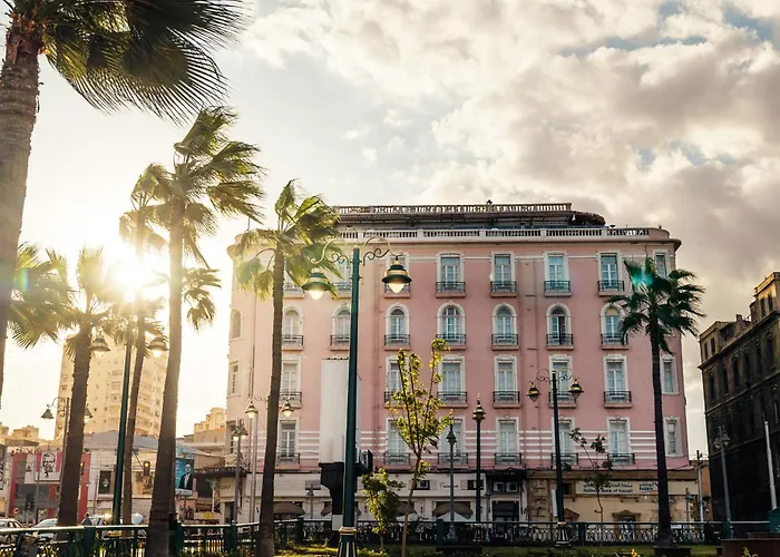 Paradise Inn Le Metropole Hotel