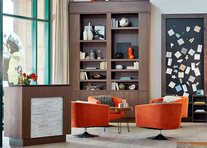 Renaissance Chicago Glenview Suites Hotel