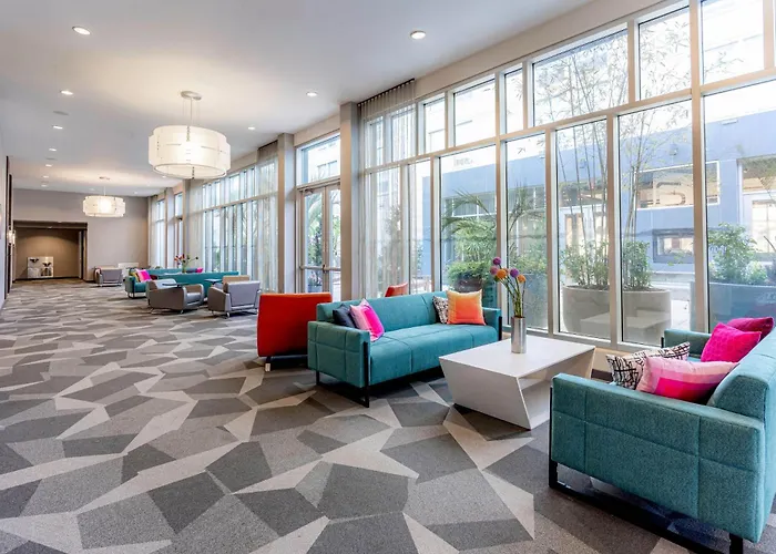 Aloft Jacksonville Tapestry Park