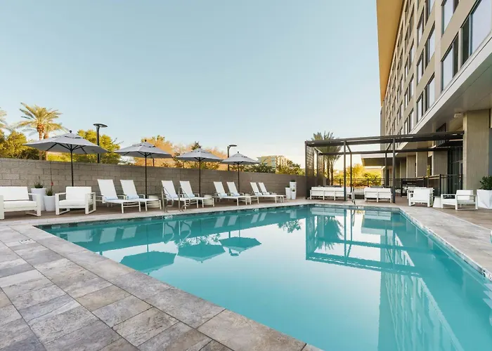 Ac Hotel By Marriott Scottsdale North