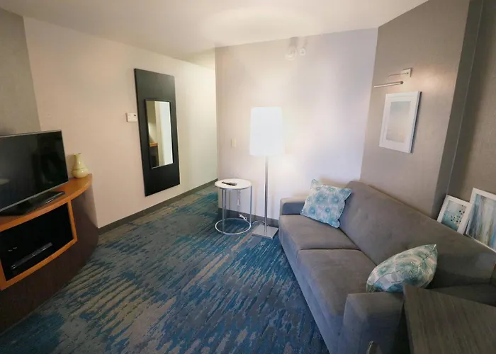 Fairfield Inn & Suites Des Moines Airport
