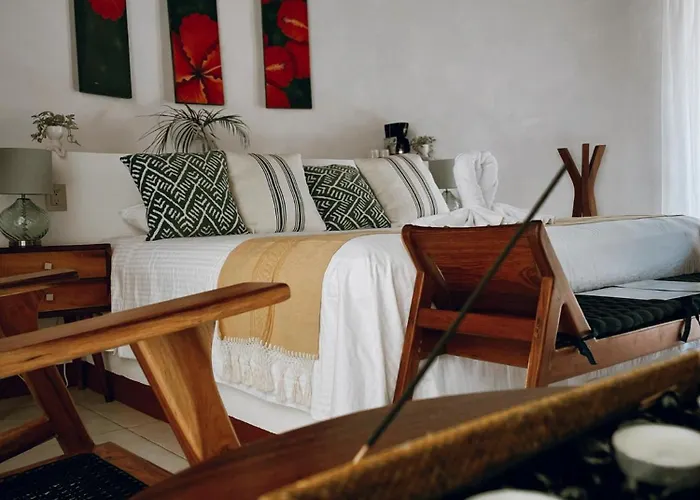 Hotel Boutique Cenote Secreto Maya Yaxche