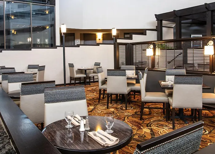 Sheraton Minneapolis West Hotel Minnetonka