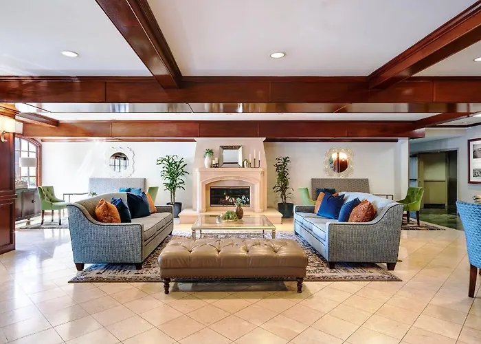 Ayres Suites Diamond Bar