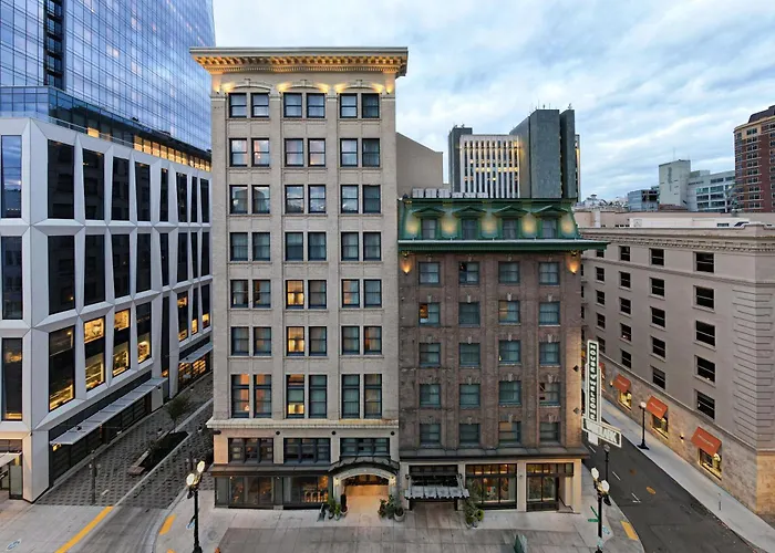 Woodlark Hotel Portland, A Tribute Portfolio Hotel