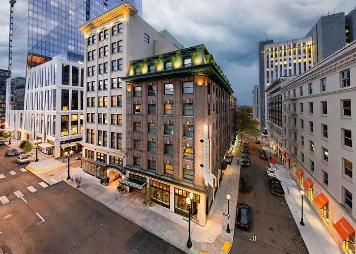 Woodlark Hotel Portland, A Tribute Portfolio Hotel