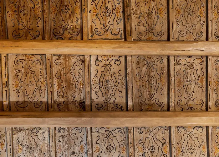 Palazzo Arone dei Baroni di Valentino