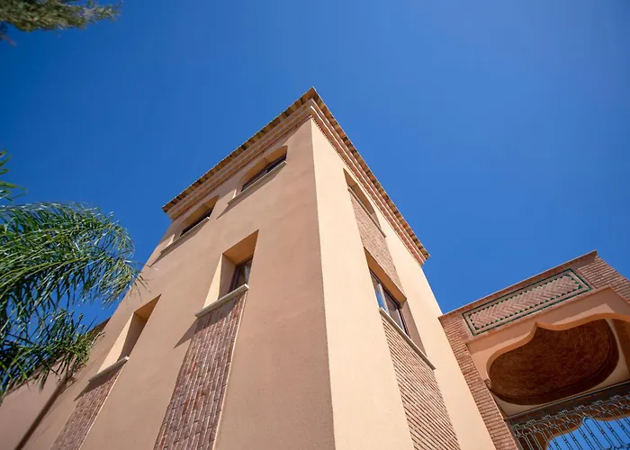 Al Karob Yoga Boutique Villa Guia 