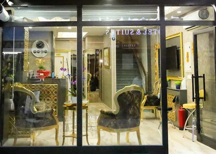 Grand Moon Hotel Suites