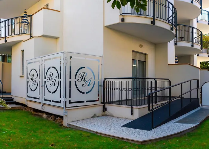 Altamira Residence