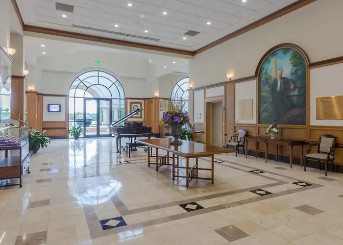 The Cook Hotel And Conference Center At Lsu