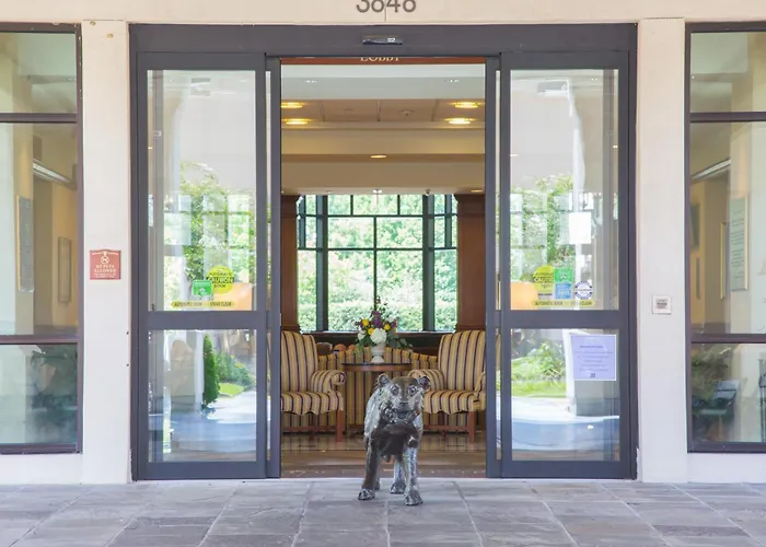 The Cook Hotel And Conference Center At Lsu