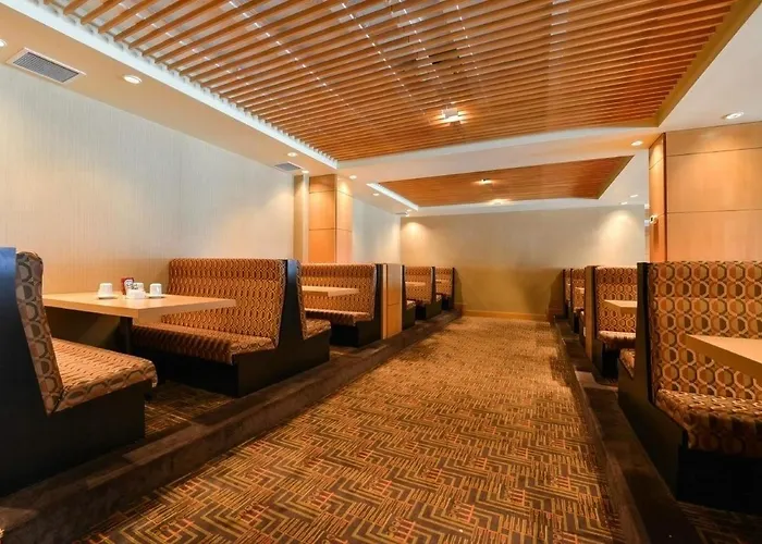 Edmonton Hotel & Convention Center Edmonton