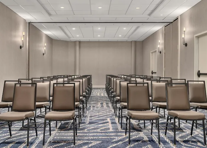 Crowne Plaza Virginia Beach Town Center By Ihg