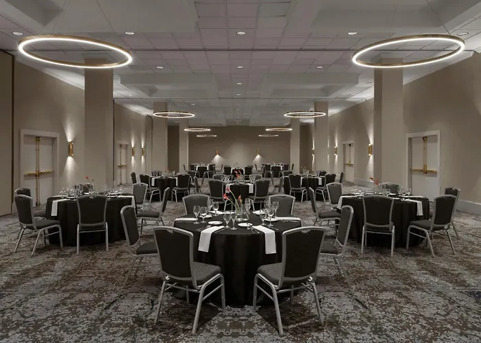 Renaissance Chicago North Shore Hotel