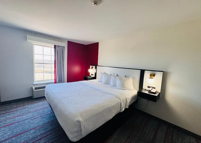 Ramada By Wyndham Sparta/At Speedway