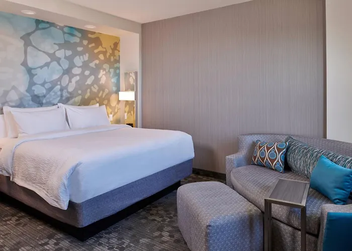 Courtyard By Marriott Petoskey At Victories Square