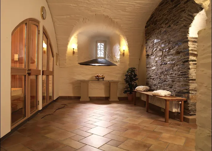 Hotel Und Restaurant Burg Schnellenberg