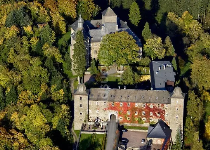 Hotel Und Restaurant Burg Schnellenberg
