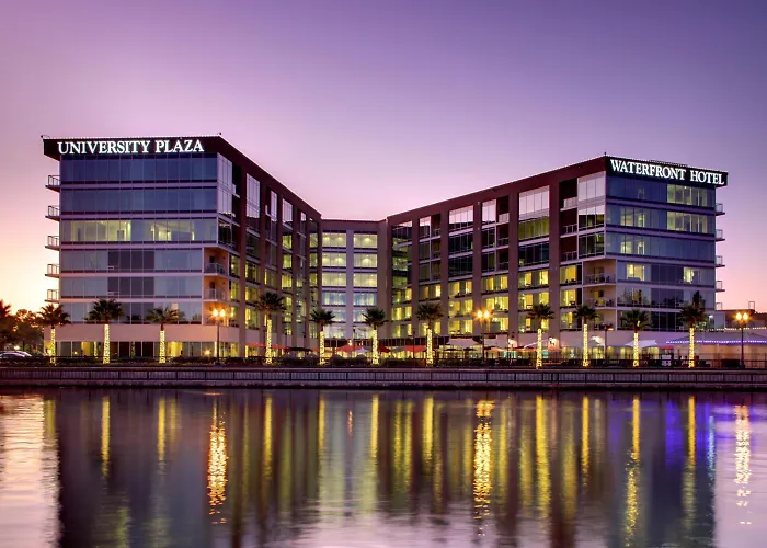 University Plaza Waterfront Hotel