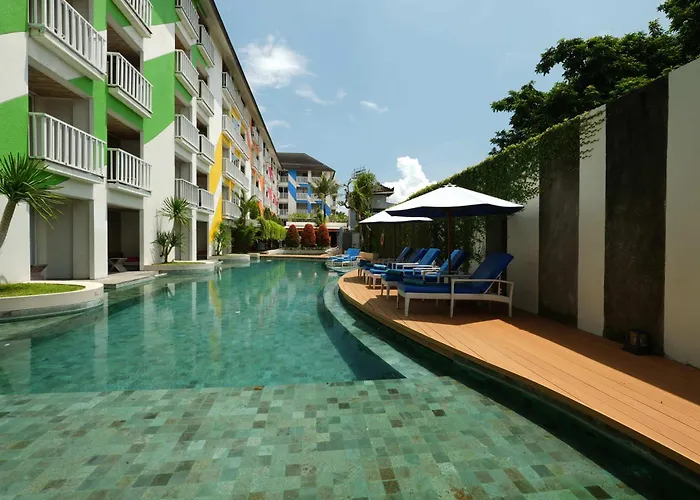 Bliss Surfer Hotel Legian