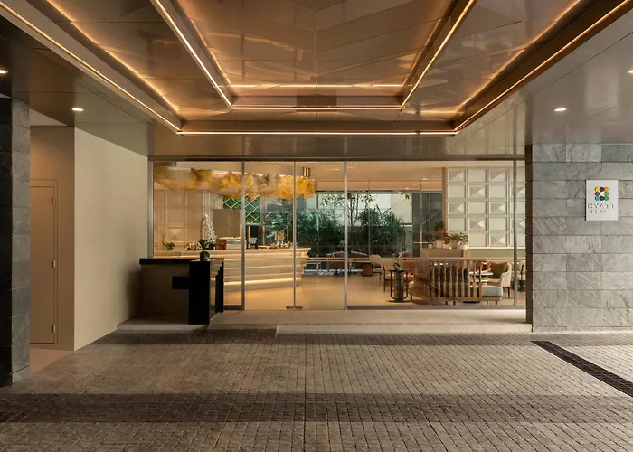 Hyatt Place Sukhumvit 1