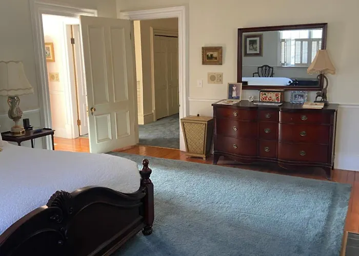 Springwood Inn