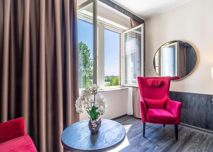 Plaza Premium Schwerin